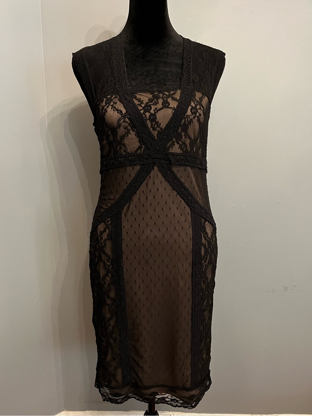 Beige Sleeveless Midi Dress With Black Lace Overlay, size S